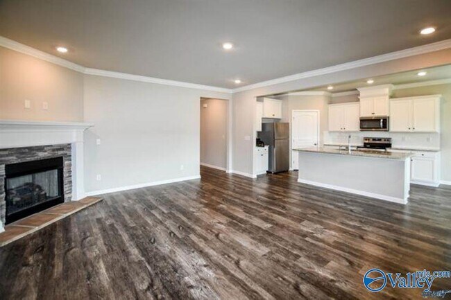 Building Photo - 120 Delilah Ln