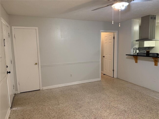 Building Photo - 845 Edgewood Rd