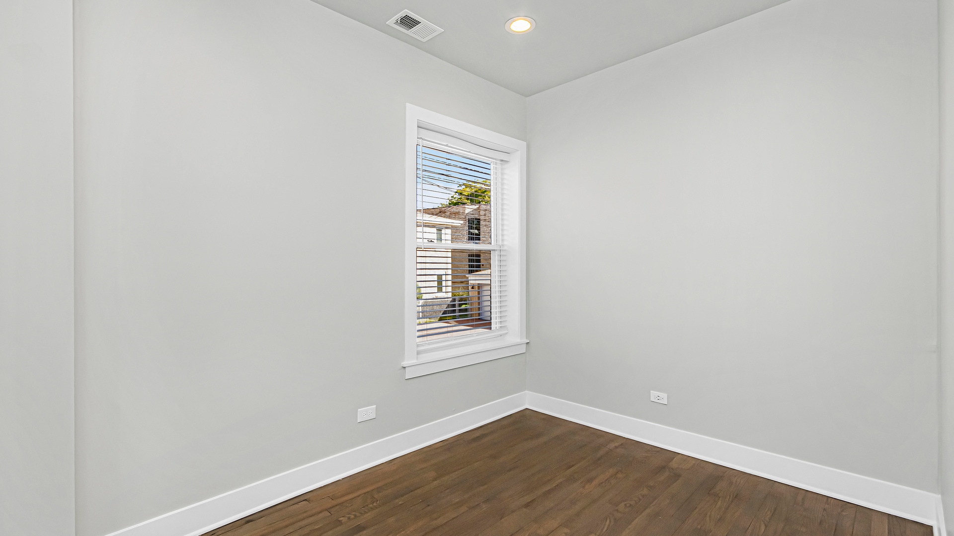 Building Photo - 6459 N Glenwood Ave