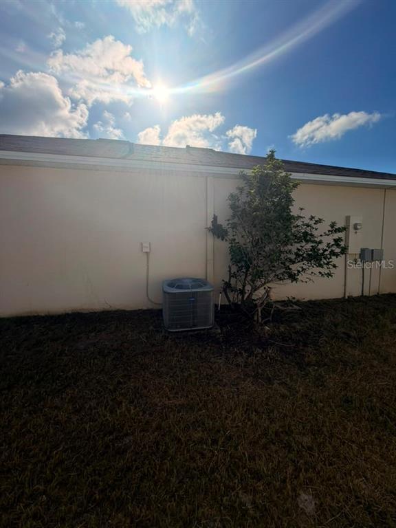 Building Photo - 948 Summer Glen Dr
