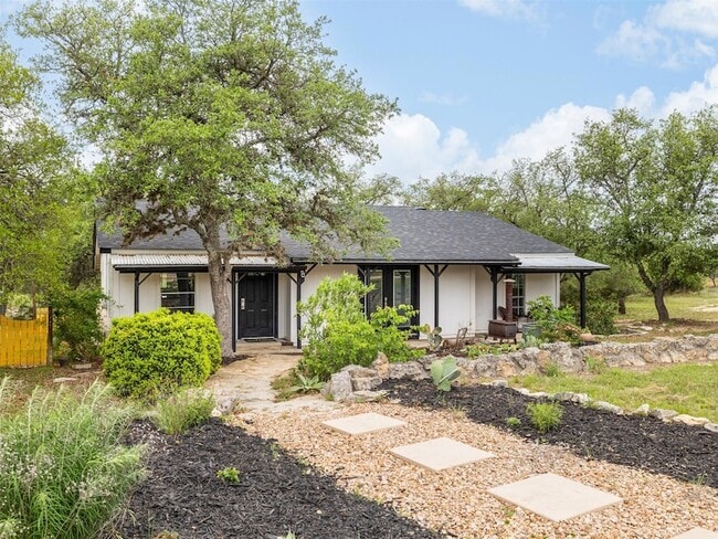 Building Photo - 2591 Spring Valley Dr