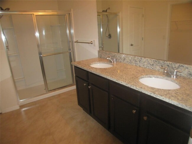 Building Photo - 599 Autumn Stream Dr