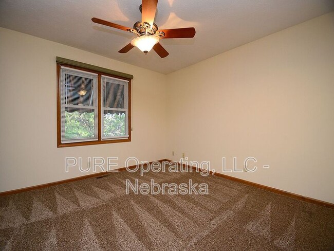 Building Photo - 1217 Pierce St