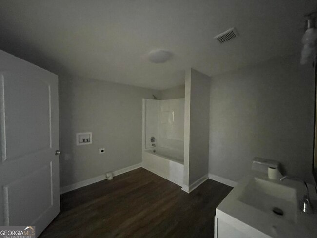 Building Photo - 214 Mimosa Dr