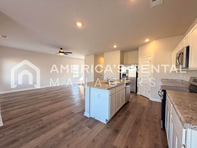 Building Photo - Move-in Special -Spacious Two Story Home with Loft! Sign a 13 month lease by 4/15/2026 and receiv...