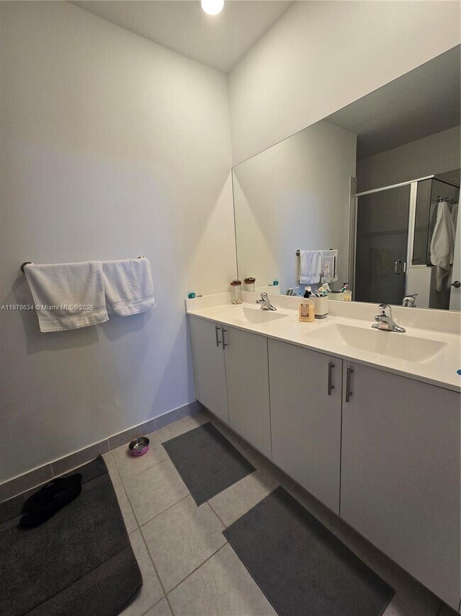 Building Photo - 13128 SW 234th Ter