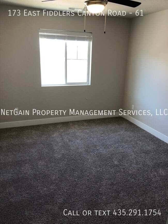 Building Photo - 173 E Fiddlers Canyon Rd