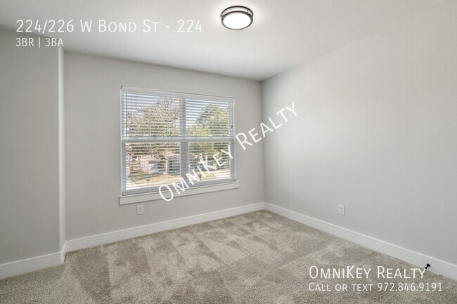 Building Photo - 224/226 W Bond St-224