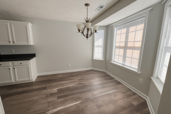 Building Photo - 1465 Aultroy Dr