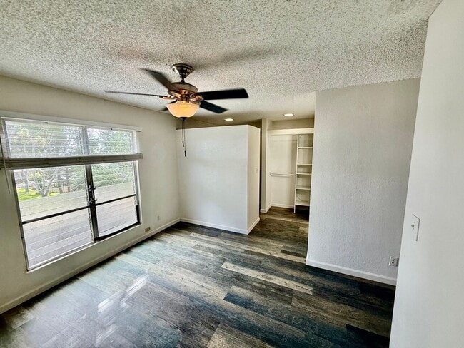 Building Photo - Palehua Hillside Community/4 BD/2.5 BA/2 PK