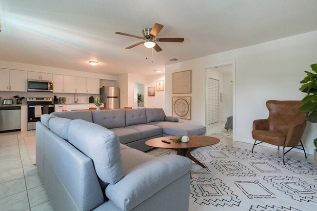 Building Photo - 505 Fillmore Ave