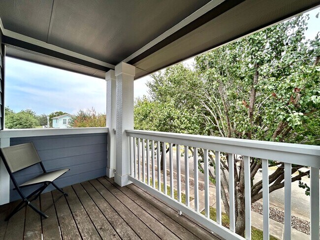 Building Photo - Modern 3/BR 2.5/BA Home with Patio & Balcony