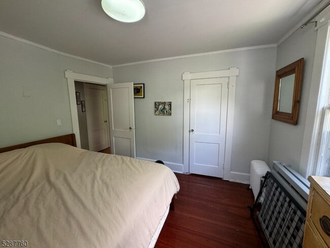 Building Photo - 226 Park St