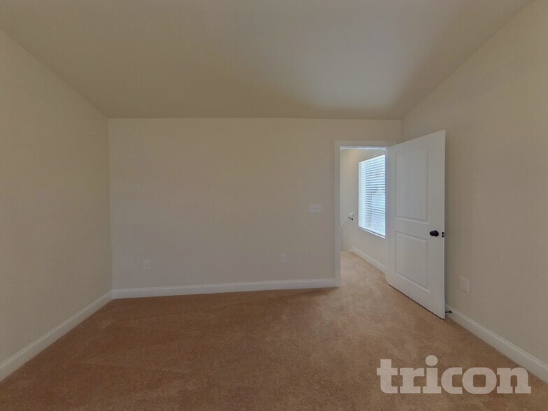 Building Photo - 7114 Jerimoth Dr