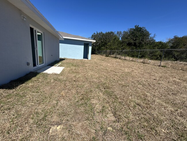 Building Photo - 1468 Las Villas Blvd