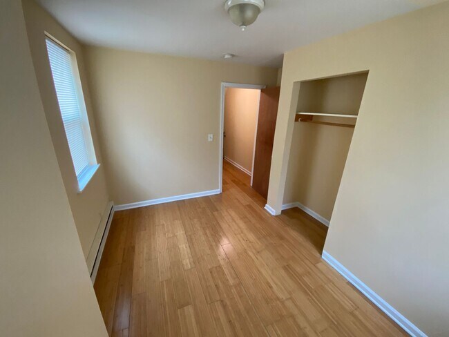 Building Photo - 2554 N 9th St