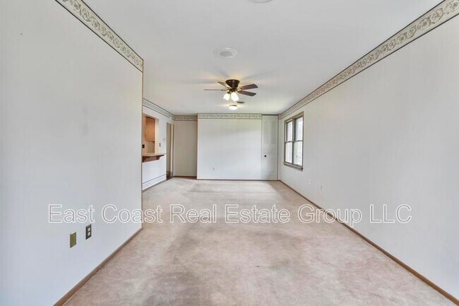 Building Photo - 226 B Wakefield Rd