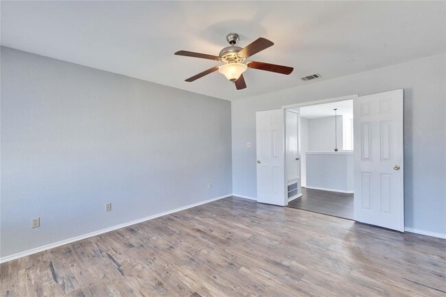 Building Photo - 3210 Blazing Star Trail