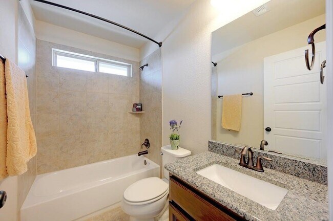Building Photo - 3811 Ashbury Rd