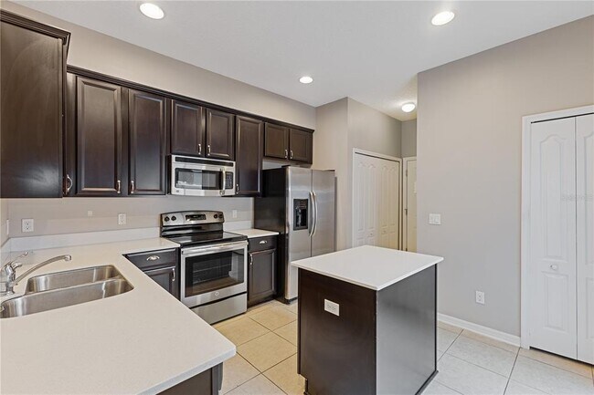 Building Photo - 506 Rainbow Springs Loop
