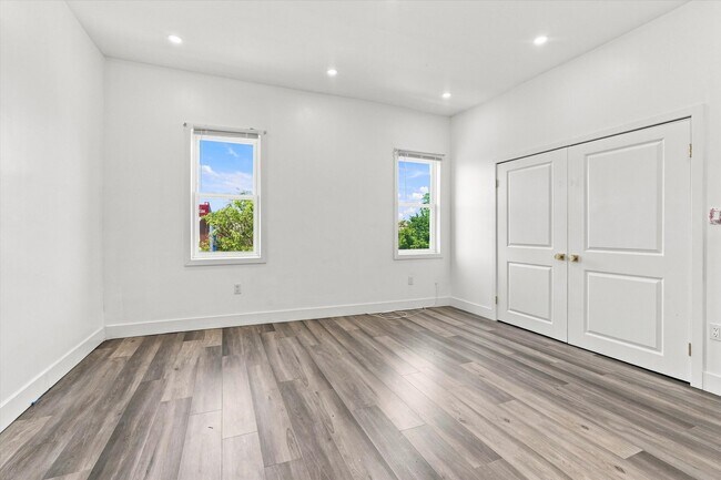 Building Photo - 1103 N 41st St
