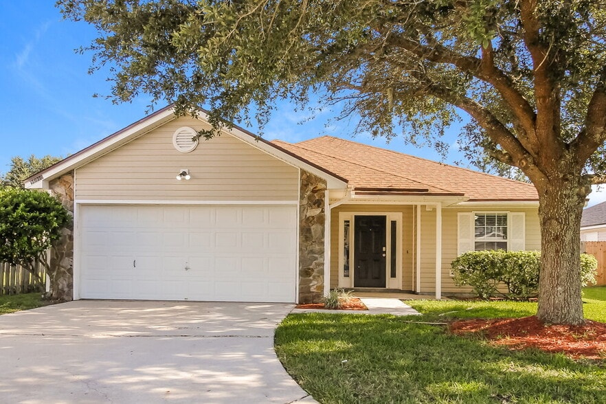 Primary Photo - 96010 Gray Heron Ct