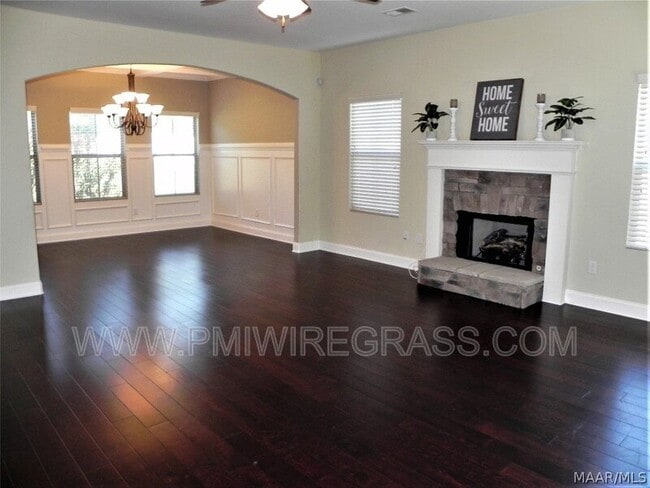 Building Photo - 87 Freedom Heights