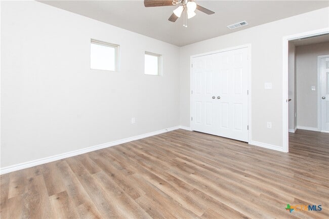 Building Photo - 2542 Leroy Ln