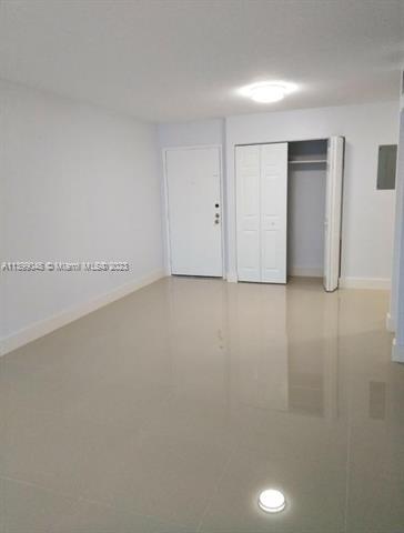 Building Photo - 110 Fontainebleau Blvd