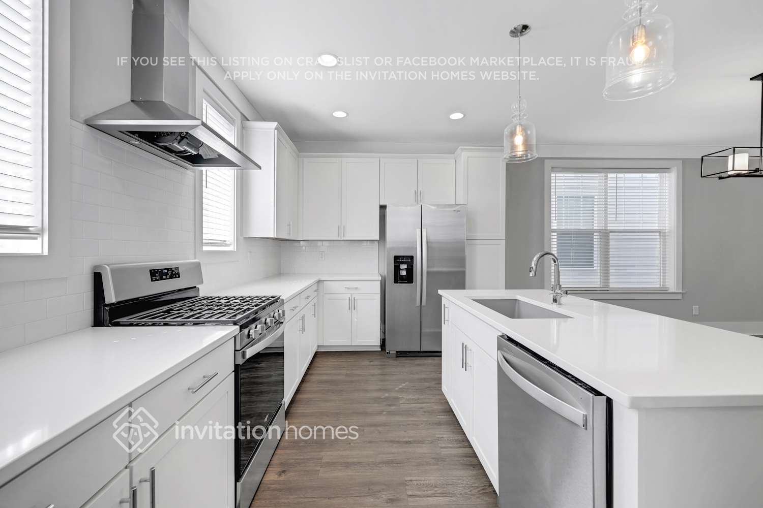 Building Photo - 647 Vernon Ave