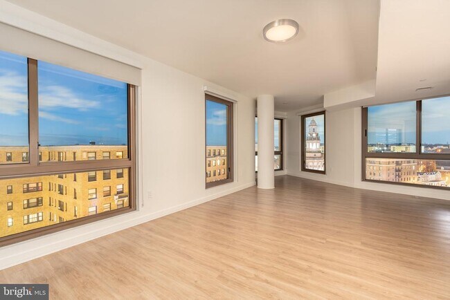 Building Photo - 1630 Columbia Rd NW