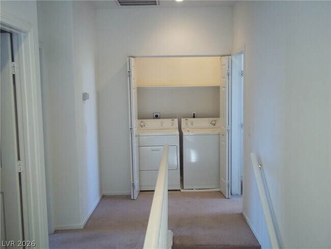 Building Photo - 2223 Ramsgate Dr