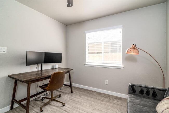 Building Photo - 1407 Elm Brook Dr