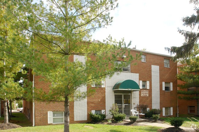 Primary Photo - 3676 Cleveland Ave