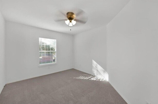 Building Photo - 22056 Knights Cove Dr