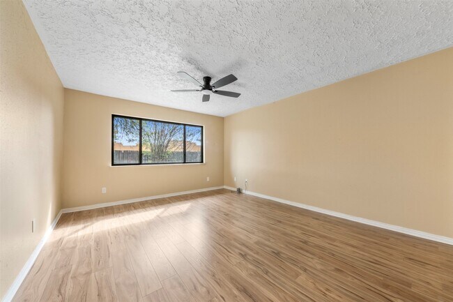 Building Photo - 15719 Tammany Ln