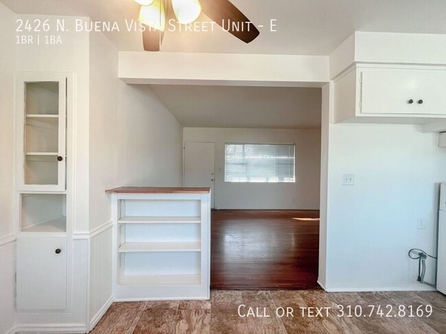 Building Photo - 2426 N Buena Vista St