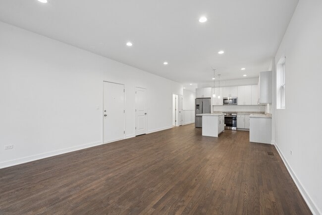 Building Photo - 1952 W Ohio St