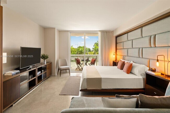 Building Photo - 50 Biscayne Blvd