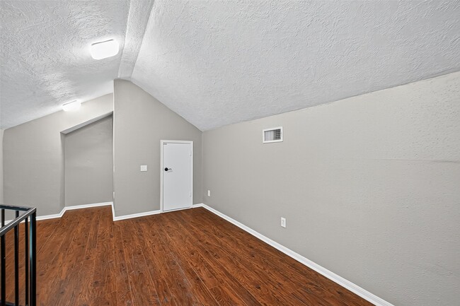 Building Photo - 16310 Wall St