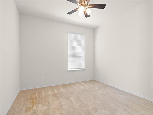 Building Photo - 803 Goldenrod Ln