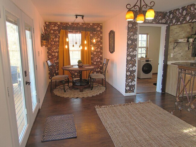 Building Photo - Fully Furnished Humble Duplex on the Water