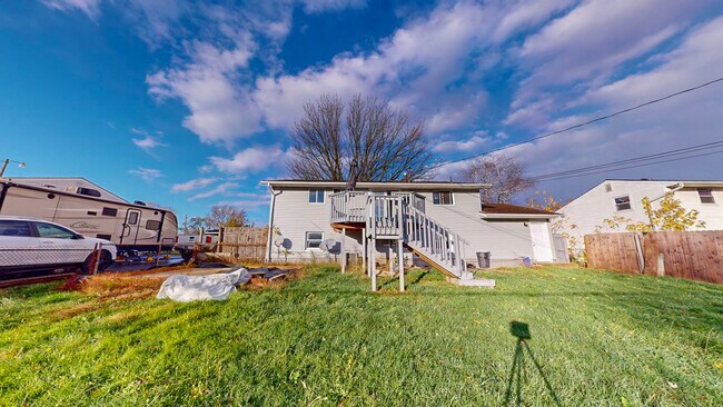 Building Photo - 3801 Adell Rd