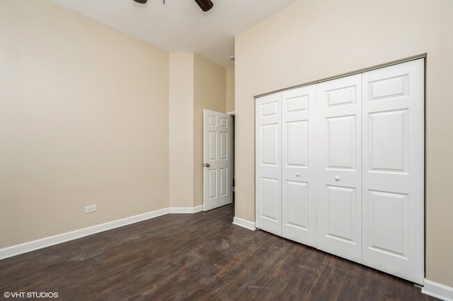 Building Photo - 5028 W Madison St