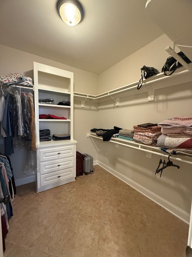 Building Photo - Home for Rent New Listing Beautiful Home