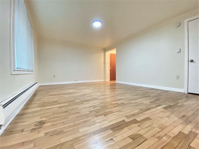 Building Photo - Old Towne Apartments