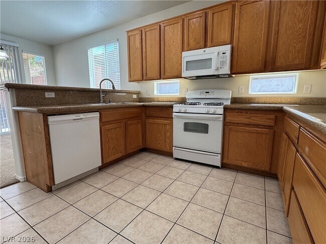 Building Photo - 5029 Ivy Creek Ct