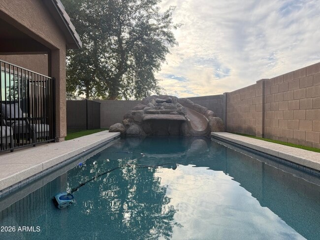 Building Photo - 25706 122nd Ave