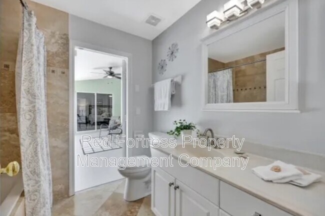 Building Photo - 11499 Forest Mere Dr