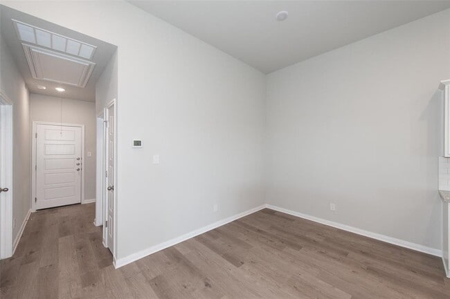 Building Photo - 403 Cross Barn Blvd